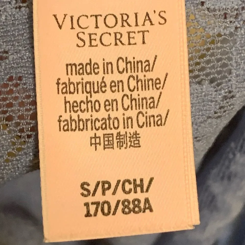 🎉HOSTPICK🎉✨Stunning✨ Victoria’s Secret Lacy Floral Negligee - Picture 5 of 5